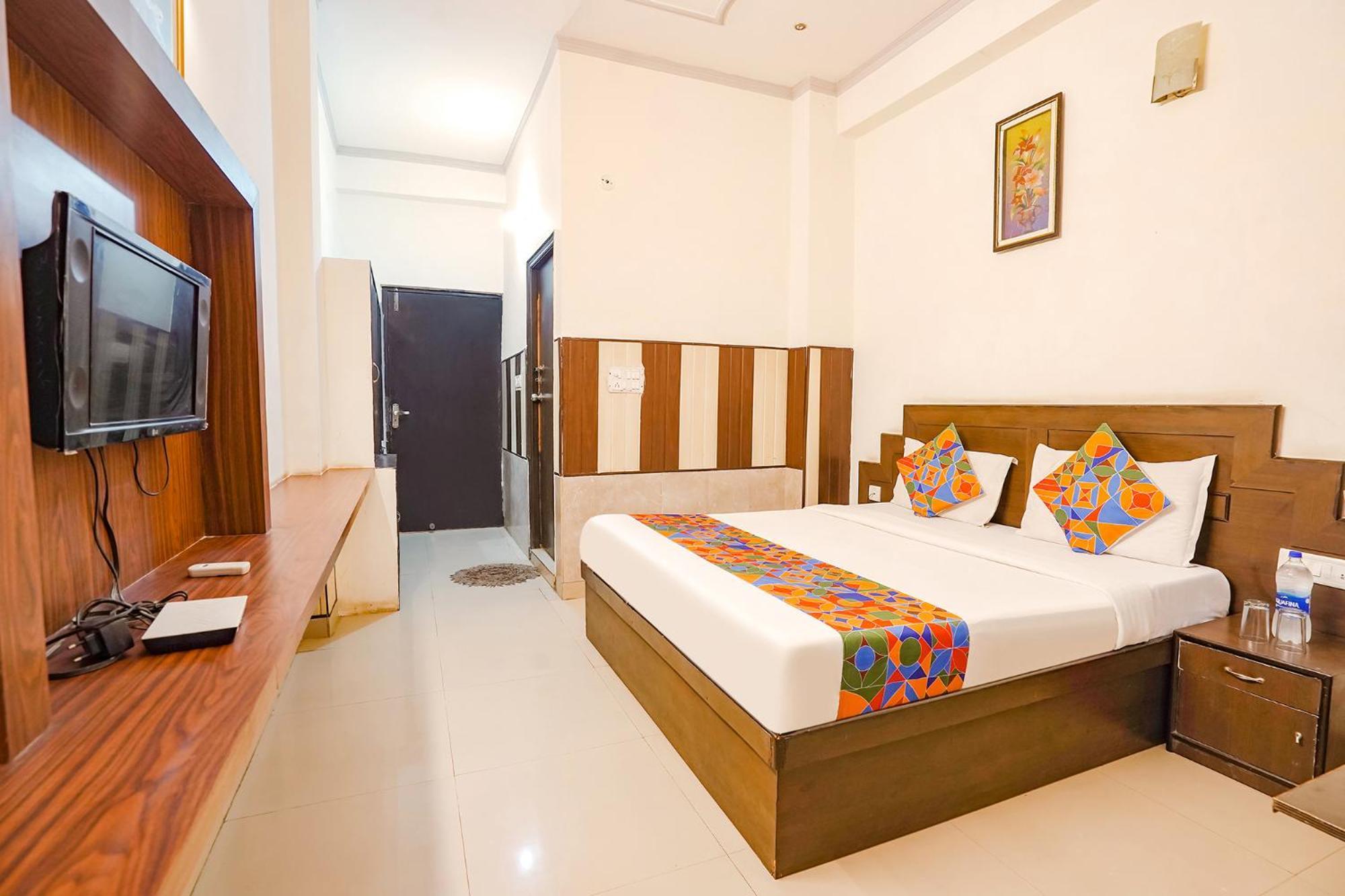 Hotel Prashant Palace Mysore Extérieur photo