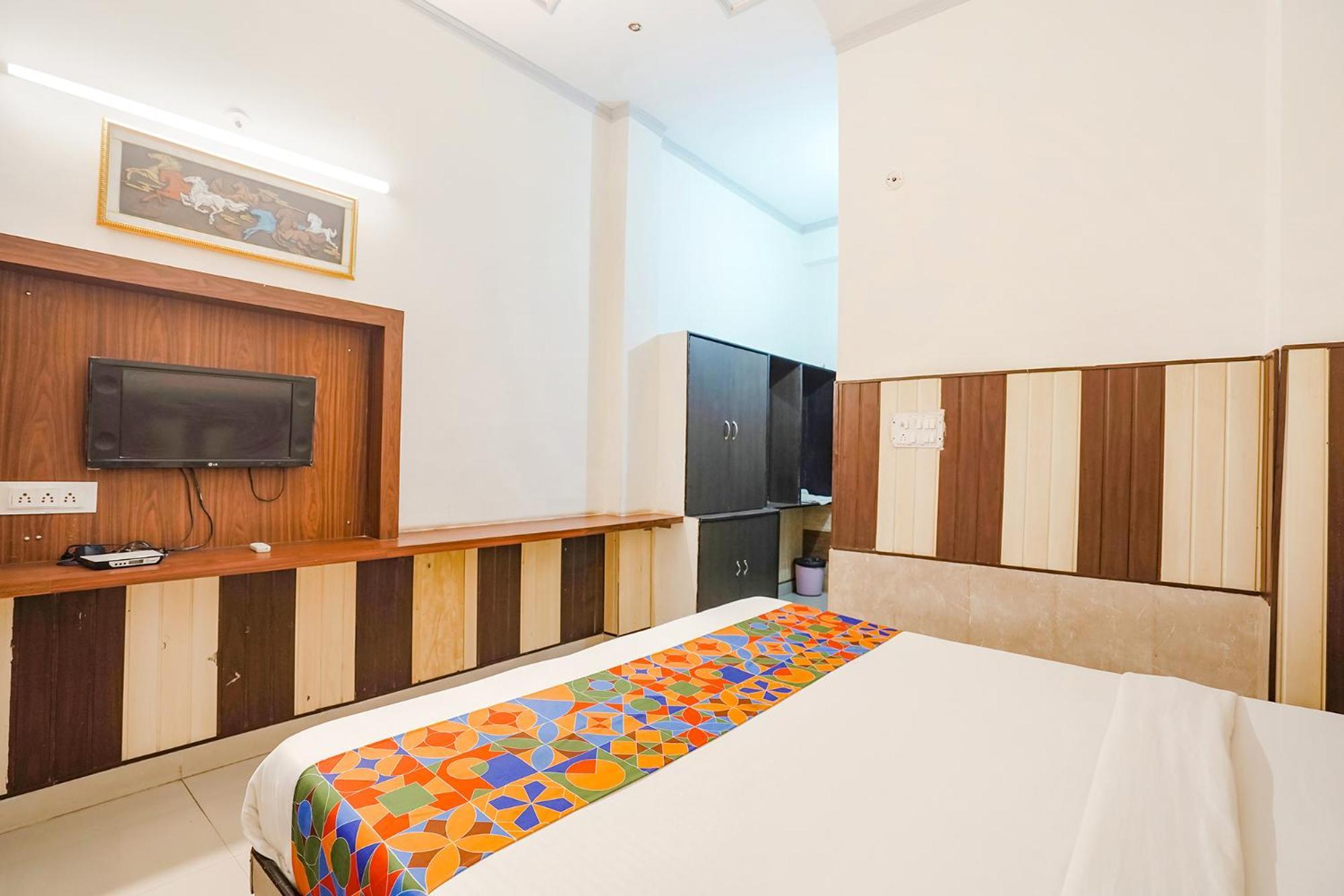Hotel Prashant Palace Mysore Extérieur photo