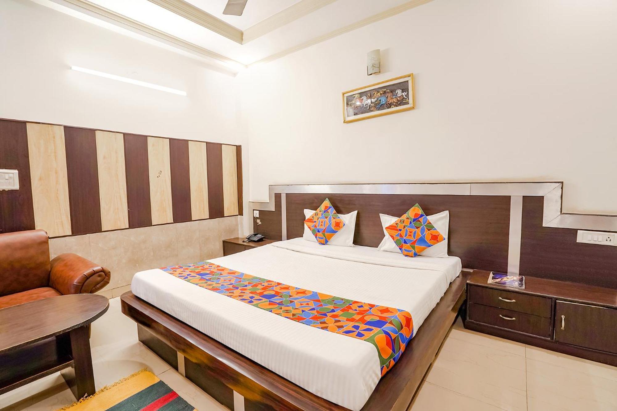Hotel Prashant Palace Mysore Extérieur photo