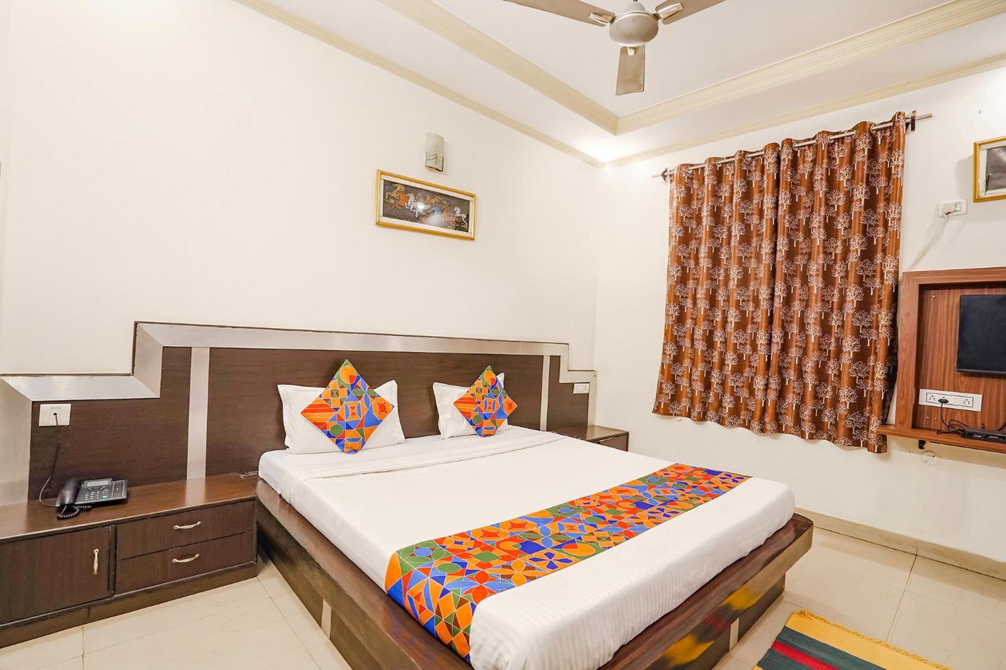 Hotel Prashant Palace Mysore Extérieur photo
