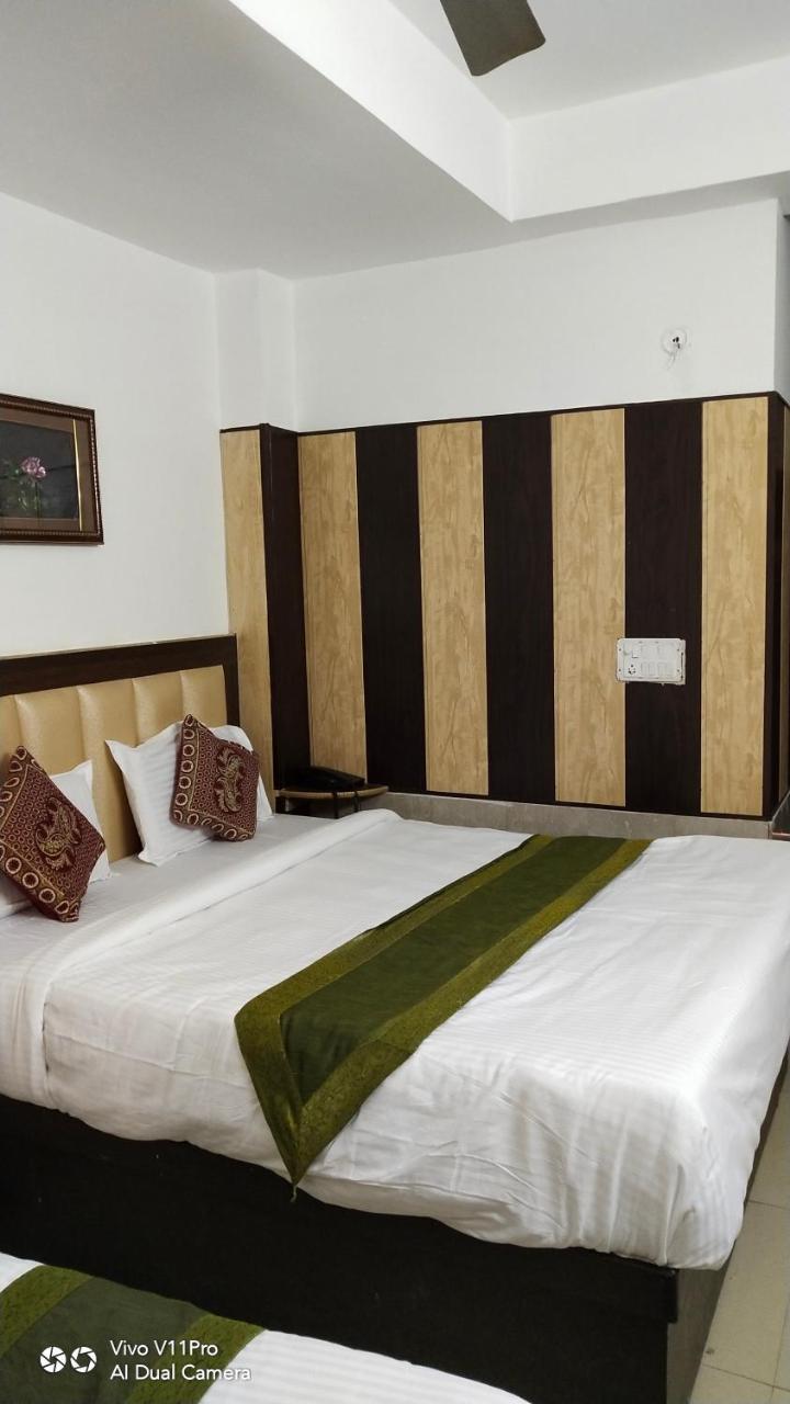 Hotel Prashant Palace Mysore Extérieur photo