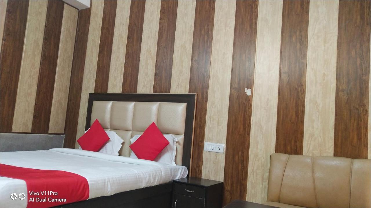 Hotel Prashant Palace Mysore Extérieur photo